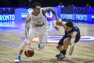 La gente fue a ver a Delfino y descubrió a una nueva joya del básquetbol argentino