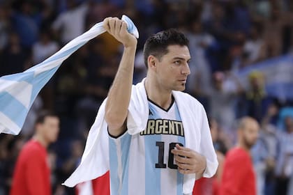 Carlos Delfino se definió como un futbolero