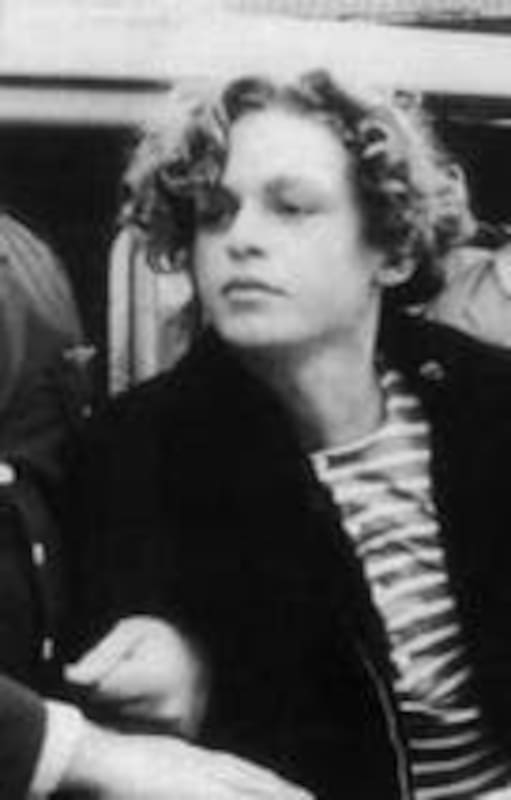 Carlos Eduardo Robledo Puch ?fue un asesino múltiple argentino, uno de los mayores sociópatas y criminales de la historia del país.