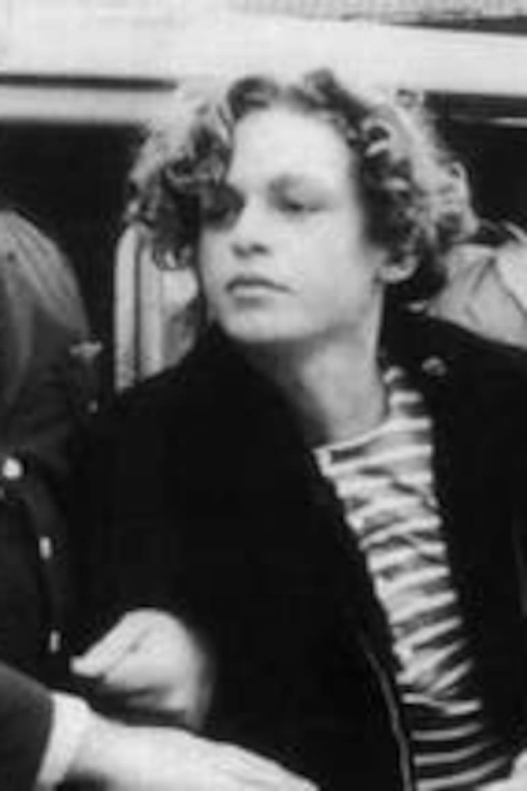 Carlos Eduardo Robledo Puch ?fue un asesino múltiple argentino, uno de los mayores sociópatas y criminales de la historia del país.