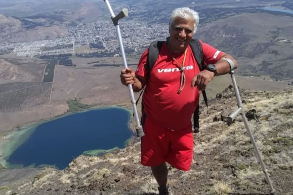 Carlos Escobar perdió una pierna a los 21 años y hoy es un ejemplo deportivo en Esquel, Chubut