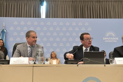 Carlos Guberman, Secretario de Hacienda del Ministrerio de Economía.
Tratan en Comision de Presupuesto de Diputados el Presupuesto General de la administracion Nacional para 2027