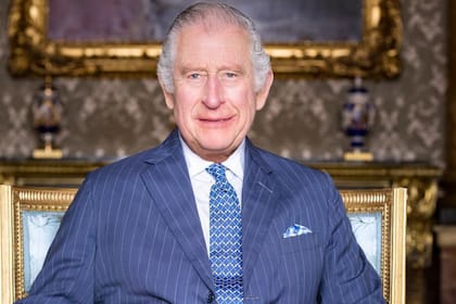 Carlos III asumirá como rey y lucirá las tradicionales túnicas de la monarquía (Foto Instagram @theroyalfamily)