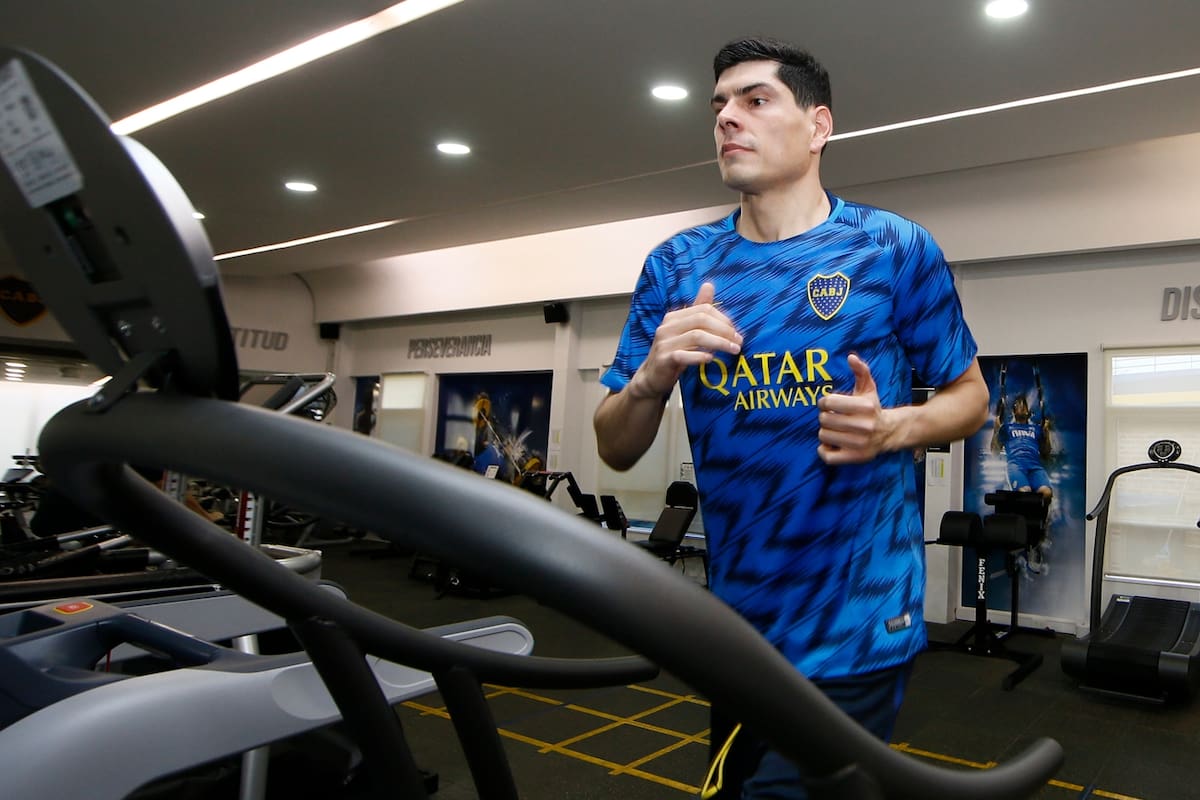 Carlos Lampe ya se entrena en boca