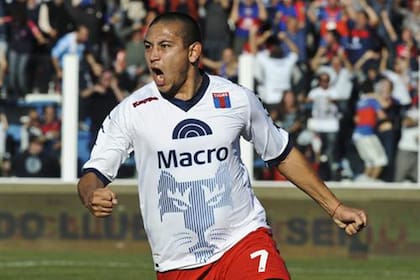 Carlos Luna vuelve a jugar en Tigre