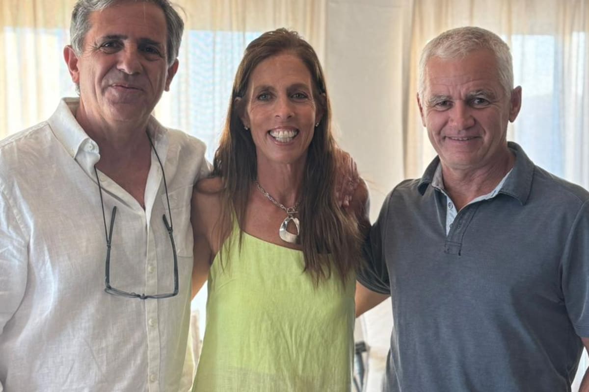 Carlos M. Reymundo Roberts, Agustina Lanusse y Coco Oderigo conversaron en Quequén sobre el trabajo de ambos en Espartanos