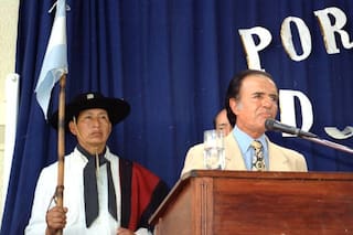 Cómo se originó el anuncio más sorprendente de Carlos Menem, porqué no se concretó y qué pasó con la nave