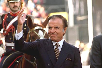 carlos menem para bomba