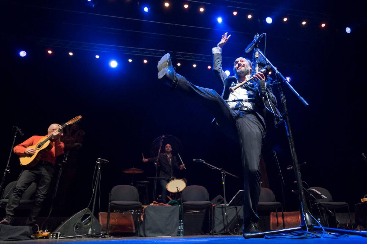 Carlos Nunez, gaitero