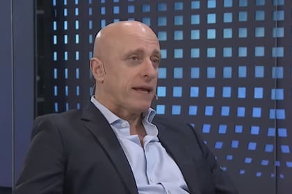 Carlos Pagni entrevistado pro José del Rio en Comunidad de Negocios