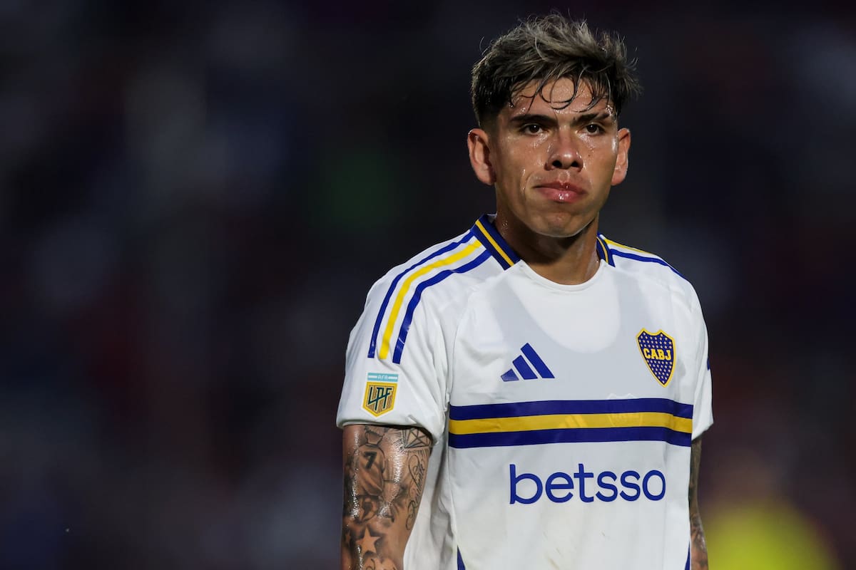 Carlos Palacios aún no dio la talla en Boca; el volante chileno necesita mostrar el rendimiento que tuvo en Colo Colo