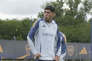 Gago define la formación, con la posible sanción a Palacios en el centro de la escena