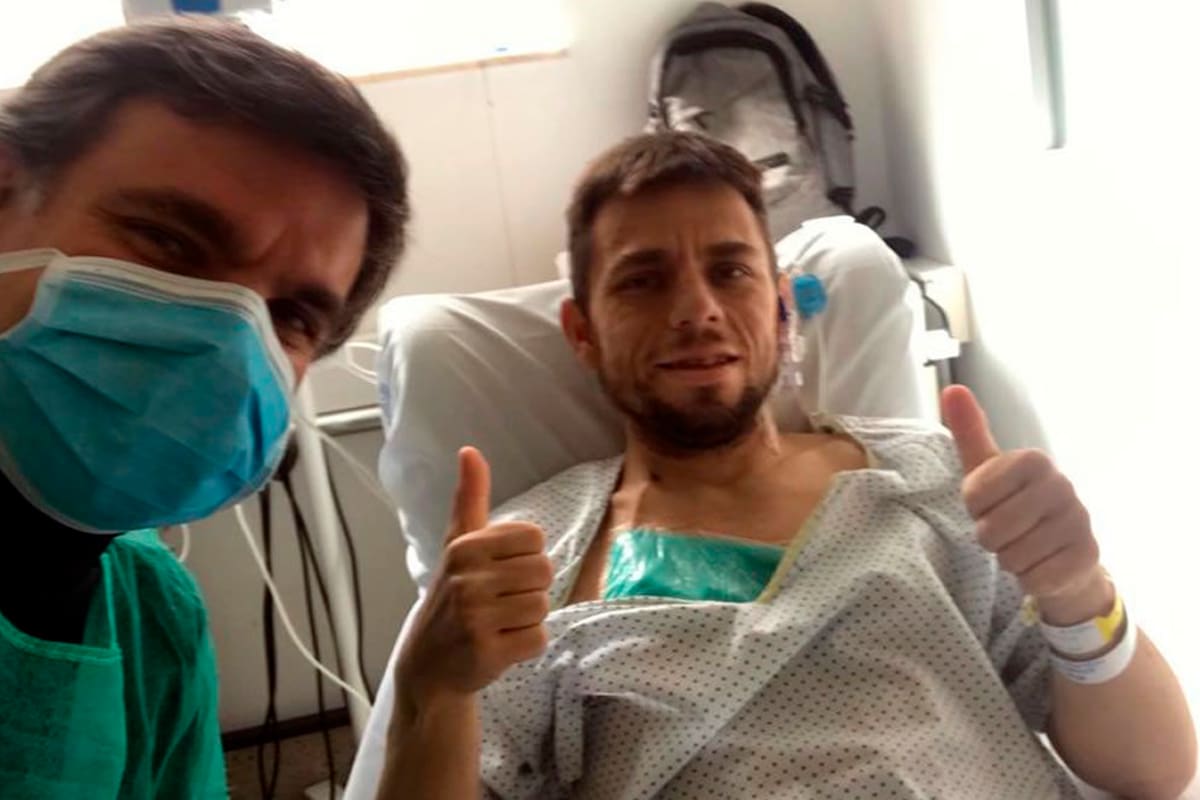 Carlos Parravicini, en una de sus tantas internaciones durante la pandemia de coronavirus