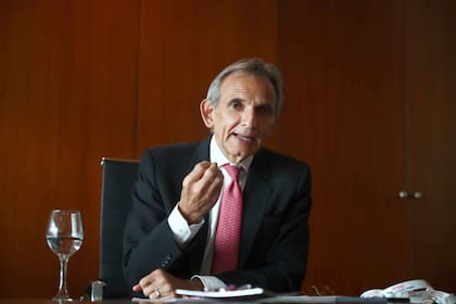 Carlos Pascual: "Los países del Golfo entendieron que ni Estados Unidos los puede proteger, ni Israel tiene ese interés, ni China ese deseo"