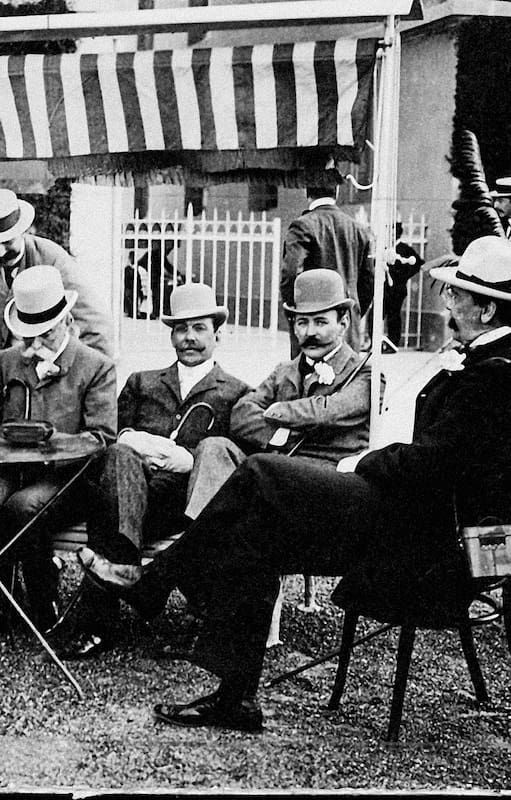 Carlos Pellegrini en compañía de Miguel Cané, Carlos Campos, Alejandro Madero, Julián Martínez y Rufino Varela.