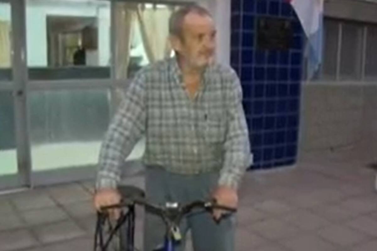 Carlos recuperó su bicicleta