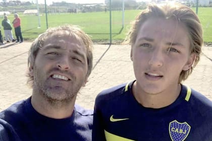 Carlos Retegui y su hijo Mateo, delantero de Boca
