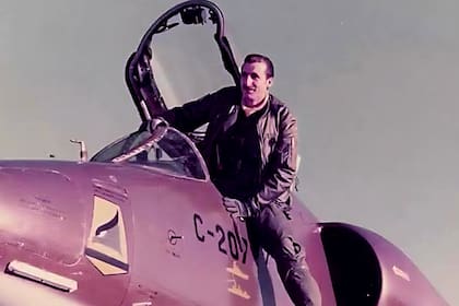 Carlos Rinke, a sus 26 años, combatió contra la RAF