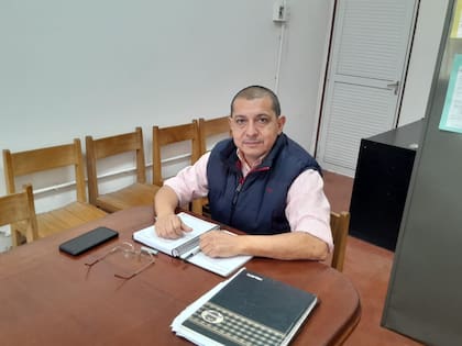 Carlos Sanabria, hijio de Víctor Sanabria, uno de los militares caídos en defensa del Regimiento de Monte en Formosa, dialogó con LA NACION luego de que el gobierno anunciara que los familiares de las víctimas del ataque de Montoneros serían indemnizados