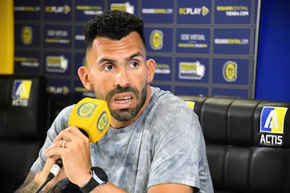 Carlos Tevez anuncia su salida como técnico de Rosario Central