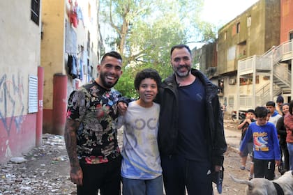 Carlos Tevez, Balthazar Murillo y el director Adrián Caetano