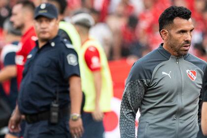 Carlos Tevez está en problemas en Independiente: no encuentra los resultados y las dudas acechan en Avellaneda