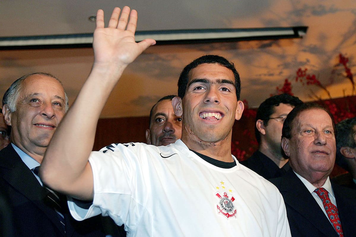 Carlos Tevez llegó a Corinthians en 2005 y ganó el Brasileirão