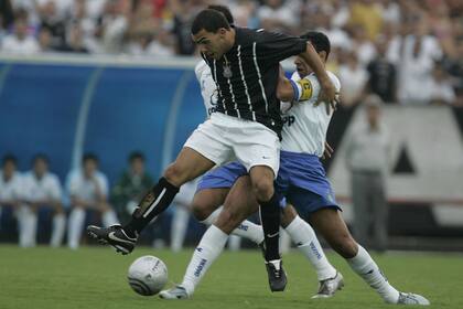 Carlos Tevez marcó 46 goles en 77 partidos en el club paulista
