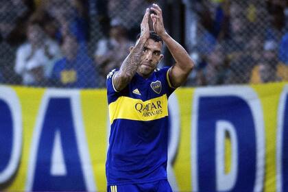 Carlos Tevez supeditó su continuidad en el fútbol más a la renovación de su contrato con Boca que a los efectos de la pandemia