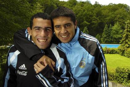 Carlos Tevez y Juan Roman Riquelme