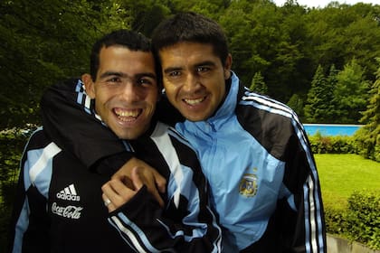 Carlos Tevez y Juan Román Riquelme, en tiempos de la selección argentina