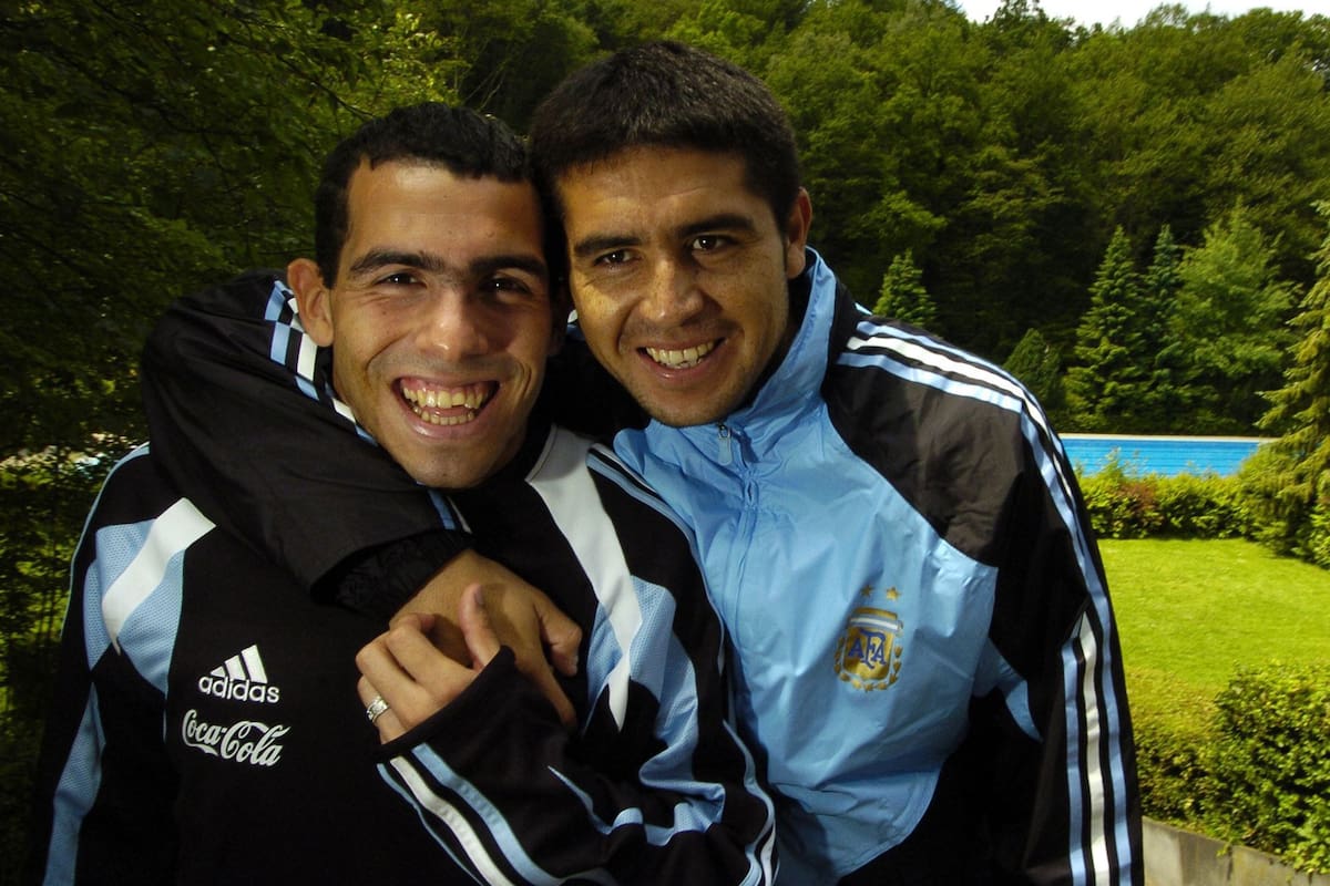Carlos Tevez y Román Riquelme, juntos en sus mejores tiempos: la selección mayor dirigida por José Pekerman.