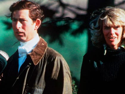 Carlos y Camilla mantuvieron una relación antes de que ella se casara con Andrew Parker Bowles, en 1973