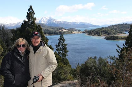Carlos y Estela, años más tarde, en un viaje de regreso a Argentina.