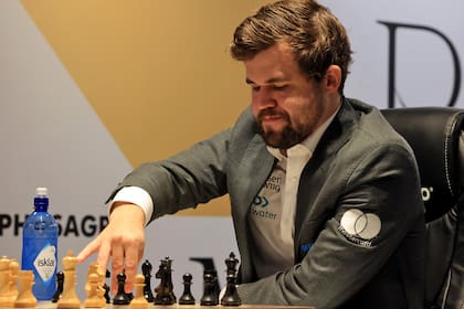 Carlsen, amplio número 1 del planeta, prefiere focalizarse en permanecer en esa condición y también jugar contra figuras ascendentes.