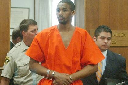 Carlton Dotson cumple una condena de 35 años de cárcel por el asesinato de su compañero Patrick Dennehy en la universidad de Baylor