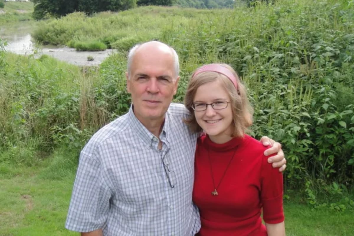 Carly Midgley habló sobre la muerte de su padre y cómo fue el funeral (Foto gentileza Carly Midgley)