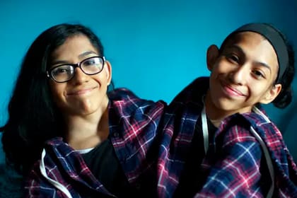 Carmen y Lupita, dos hermanas que luchan por seguir juntas