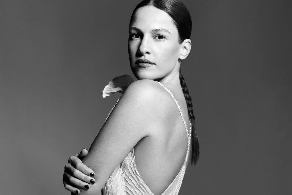 Carminho presenta su nuevo álbum, "Eu vou morrer de amor ou resistir", en el Palacio Libertad