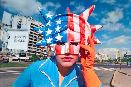 Carnaval criollo, de Marcos López, exhibida por la galería mexicana Troconi-Letayf & Campbell