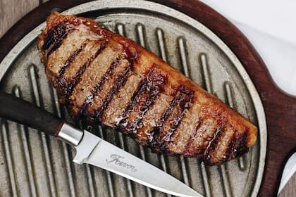 Carne a las brasas, el sello de identidad porteña de Fervor
