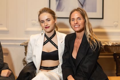 Carola del Bianco y su hija Elisa Mayorga