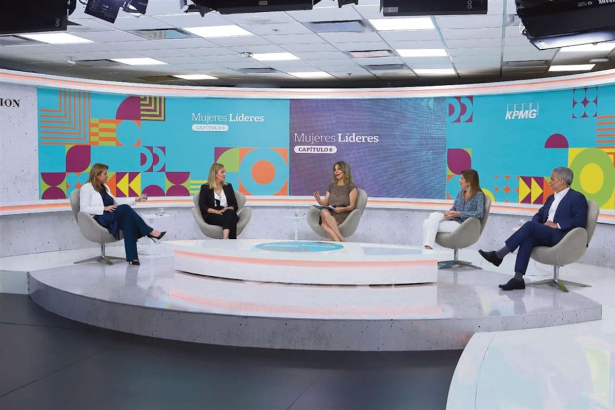 Carolina Cassinotti (Movistar), Virginia Gilligan (Bayer). Carla Quiroga (LA NACION), Silvina Mesa (Renault) y Néstor García (KPMG)