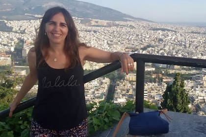 Carolina Climentzos insiste con su mudanza a Grecia pese a la crisis