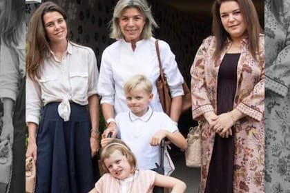 Carolina de Mónaco se mostró en la Exposición Canina del principado con un renovado look