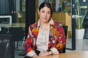 Carolina Escudero: "Propongo la “IA imperfecta” como una tercera vía de mediación entre el rechazo y la fascinación por tecnología"