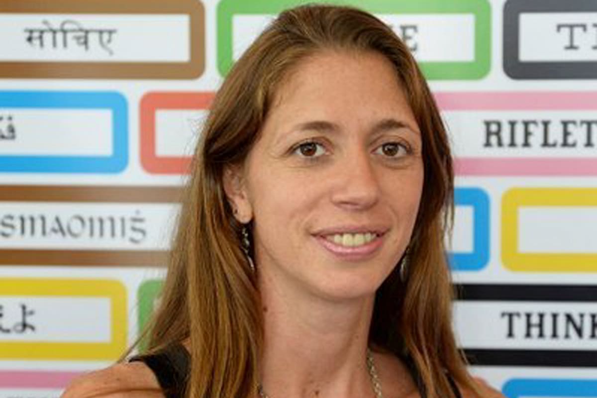 Carolina Golia, líder técnica de inteligencia artificial de IBM Argentina: “Si la IA no permite comprender cómo llegó a determinada decisión, no puede estar disponible en el mercado. Esto es aprovechar el potencial de machine learning y deep learning para entrenar sistemas que detecten sesgos”