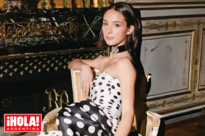 Carolina Lansing -la mayor de los tres hijos de Patricia Herrera y Gerrit Lansing- estudia Comunicación en la Chapman University, en California, donde hace una especialización en español y en el negocio de la música