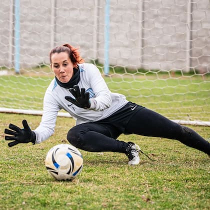 Carolina Sailer, arquera de Racing