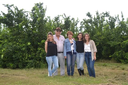 Carolina Sigstad, Juan Sigstad, Claudia
Jalil, Sofía Sigstad y Virginia Sigstad